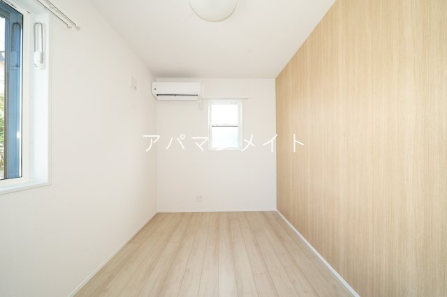 【寝室】 | Ｓ-ｈａｒｂａｒＬａｇｏｏｎ上永谷 | 落ち着いて過ごせるお部屋なので、寝室にいかがでしょうか