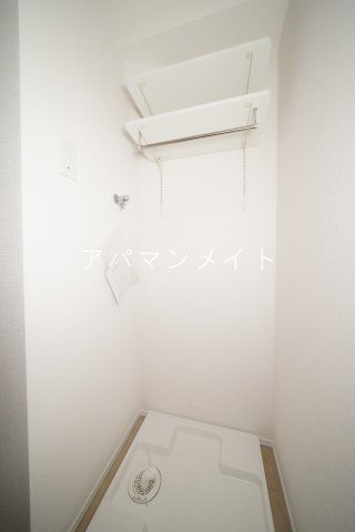 【設備】 | Ｓ-ｈａｒｂａｒＬａｇｏｏｎ上永谷 | 洗濯機置場です