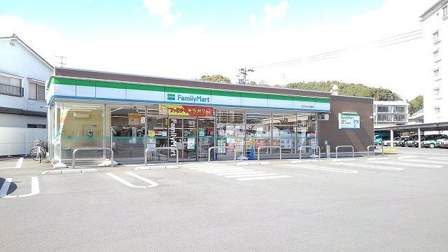 【周辺】 | フローラル奥田Ａ | ファミリーマート　三ケ田町店まで350m