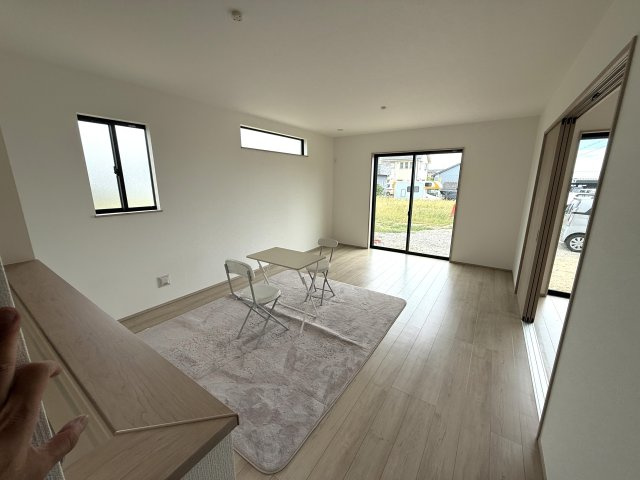 明石市大久保町八木新築戸建A号棟の居間・リビング