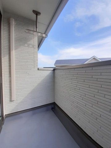 ガーデン古川のバルコニー