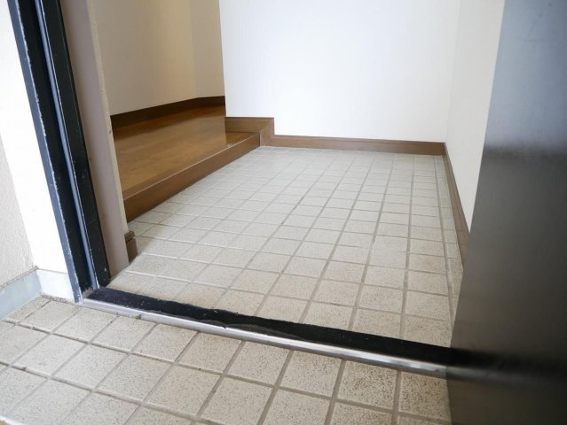 アーデルBの玄関