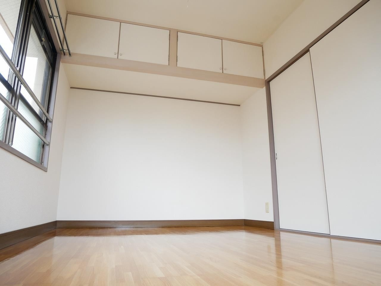 アーデルBの居間・リビング