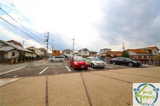 ポワログランメールの駐車場