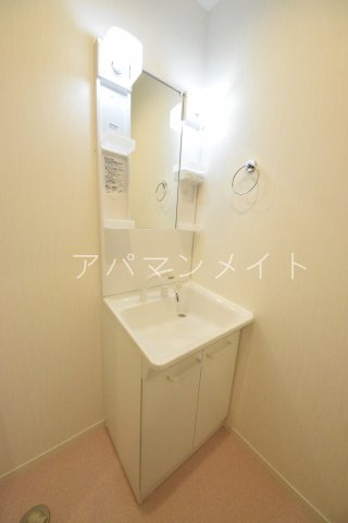【洗面所】 | フロントフィールド上永谷  | 使いやすい洗面所です