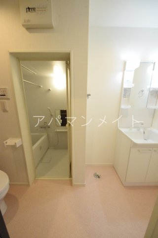 【設備】 | フロントフィールド上永谷  | 室内洗濯機置場になります。