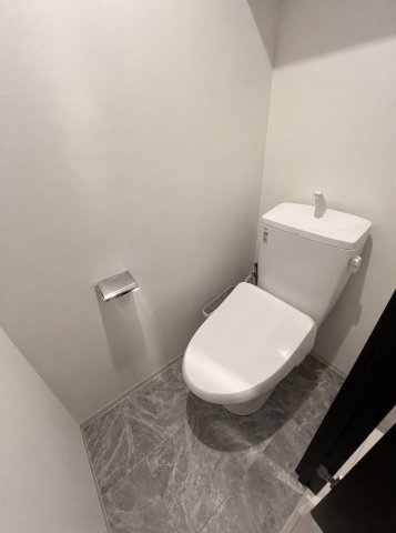 ユーレジデンス武蔵小山のトイレ|落ち着いたトイレです