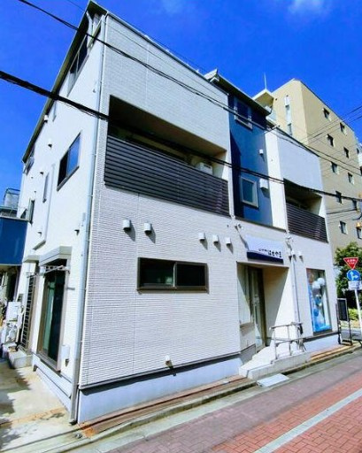 ジラソーレの外観