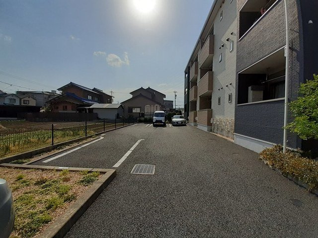 ベルドゥーラの駐車場