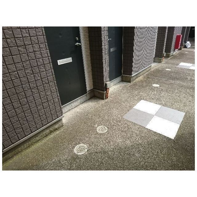 Happy Town のエントランス