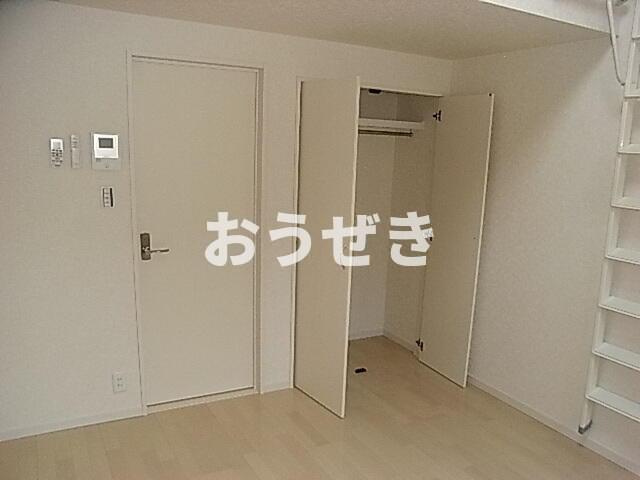 コルモ上大岡の居間・リビング