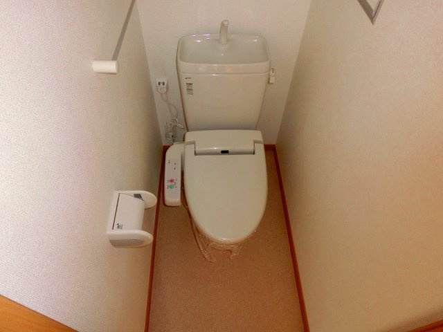 カーサエレガンテ　Ｂのトイレ