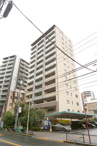 プラウド日暮里の外観