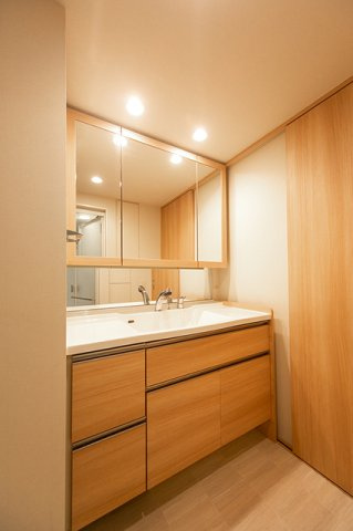 プラウド日暮里の洗面所|※写真は同タイプ住戸です。