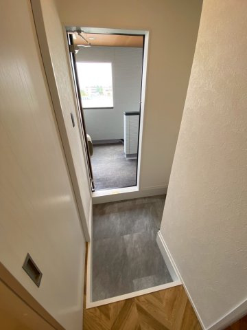 Airis Residenceの玄関