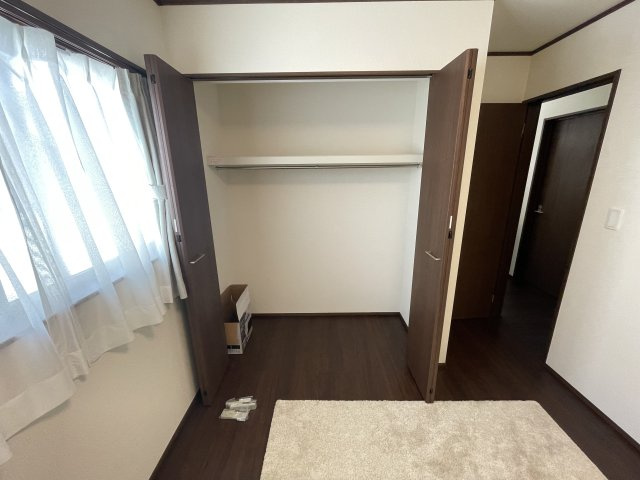 【中古戸建】名護市宇茂佐の森4LDKの玄関|玄関です