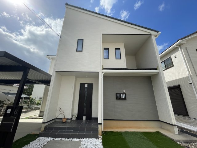 【中古戸建】名護市宇茂佐の森4LDKの外観パース|外観パースです