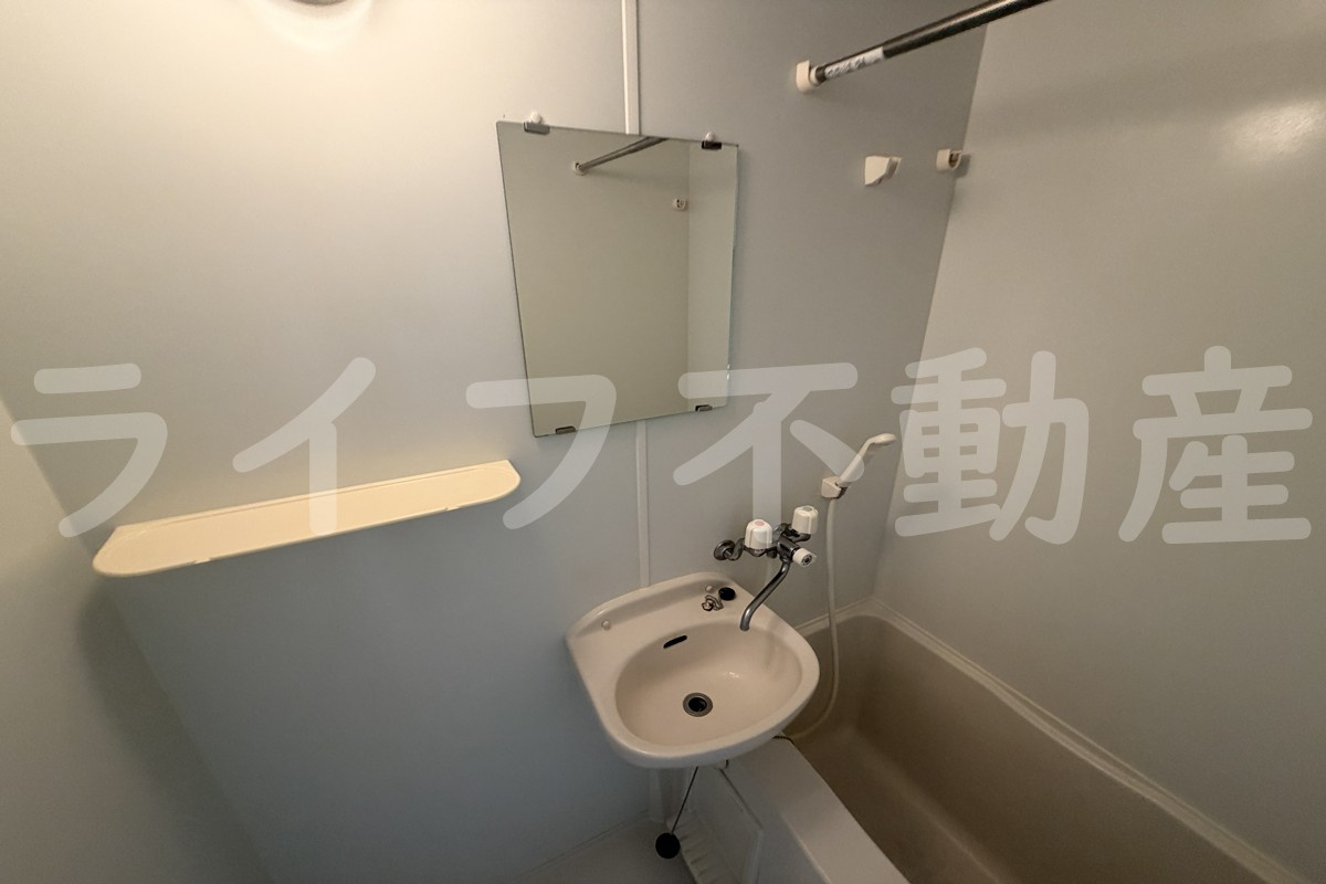 エスリード深江橋の独立洗面台