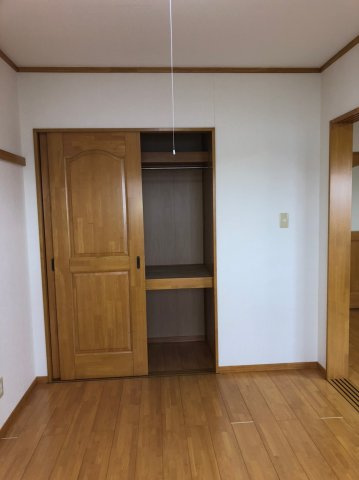 サンライズマンションの洋室