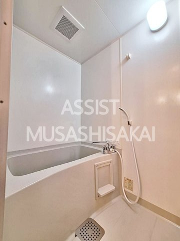 マロンヒルズの浴室|※同建物別号室