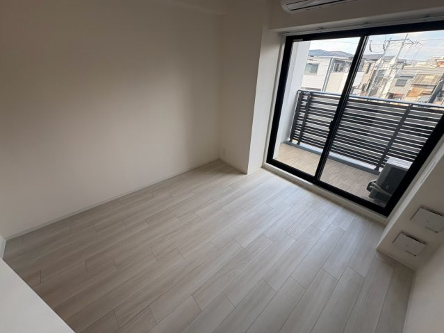大阪市生野区巽西４丁目の賃貸マンションの居間・リビング