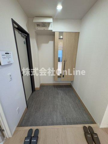 ウエスタンハイツ19の玄関