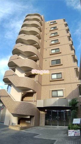 さいたま市浦和区上木崎１丁目の賃貸マンションの外観