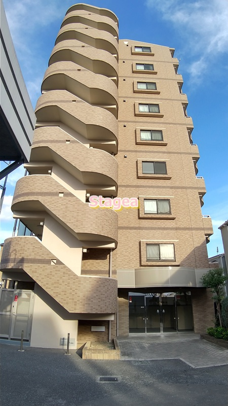 さいたま市浦和区上木崎１丁目の賃貸マンションの外観