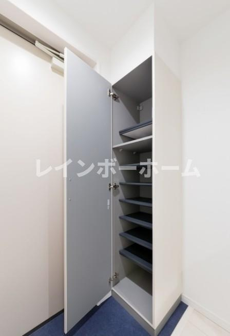 Premierの玄関