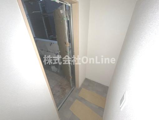 F+style八尾西山本町1号館の玄関