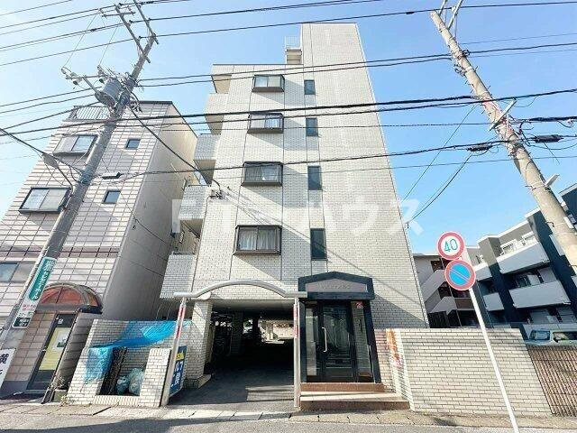 ロジュマン幕張の外観