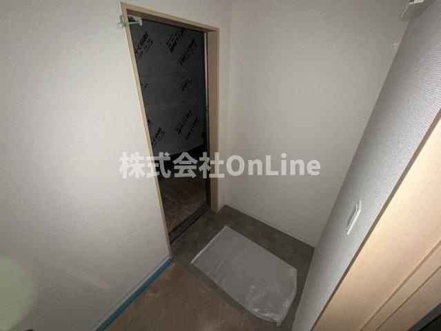 F+style八尾西山本町1号館の玄関