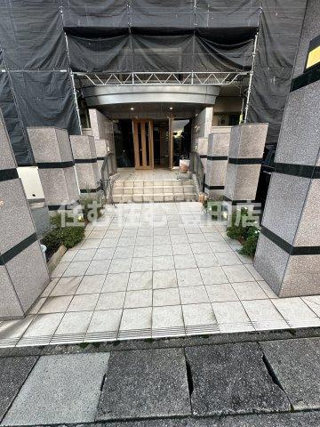 リヴェール山之手のエントランス