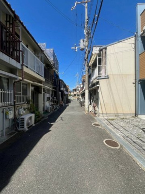 【前面道路含む現地写真】 | 新規専任物件　茨木市大池2丁目 | 西側前面道路約4ｍ私道に約5.9m7接面