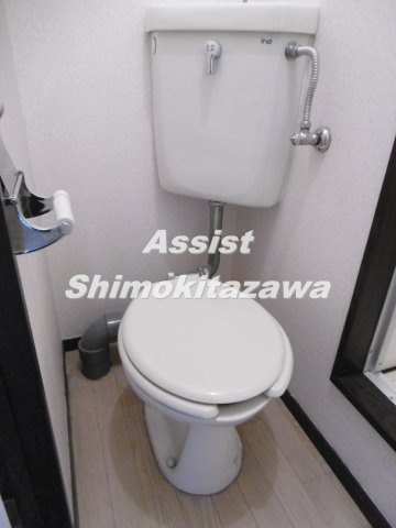 世田谷区太子堂４丁目のアパートのトイレ