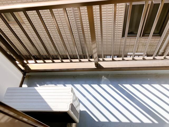 吉野沢マンションのバルコニー|お洗濯にも便利なバルコニー付き