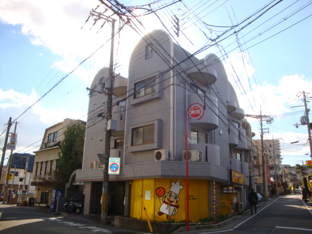 ジャルダン宝塚参番館の外観