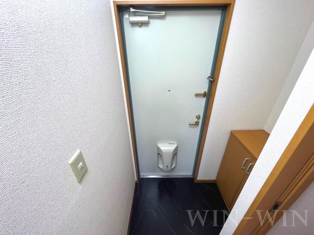 リバーウエスト 弐番館の玄関|イメージ（同建物内別部屋の写真です）