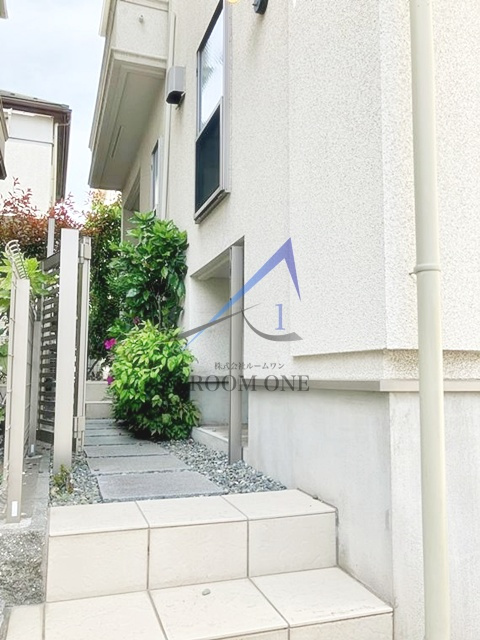 小倉戸建のエントランス|エントランスです。