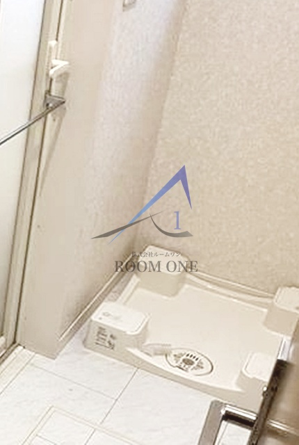 小倉戸建の設備|洗濯機置き場です。