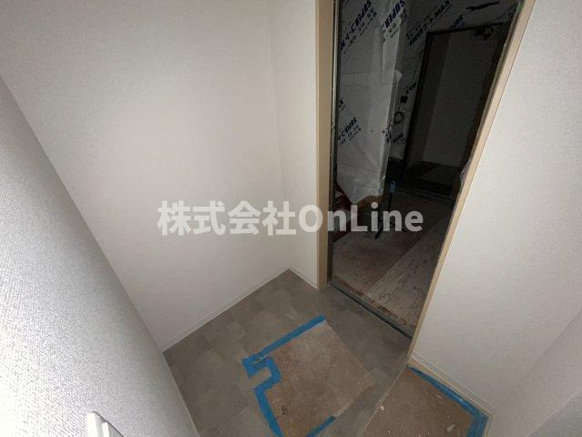 F+style八尾西山本町1号館の玄関