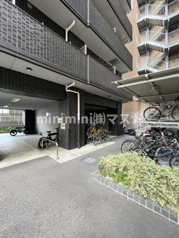 プレサンス立売堀パークシティの駐車場