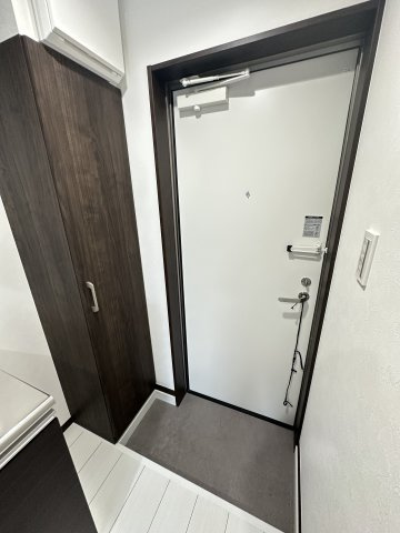 キバナガーデンの玄関|※1号室