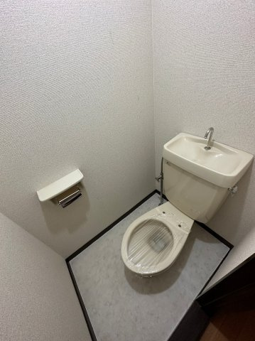 イヤーコート上豊田C棟のトイレ
