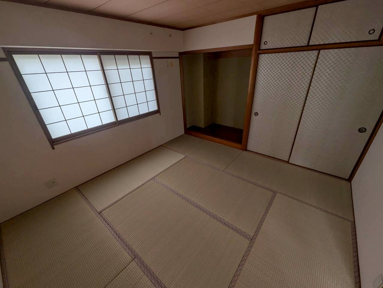 ヒルズコート刀根山の和室