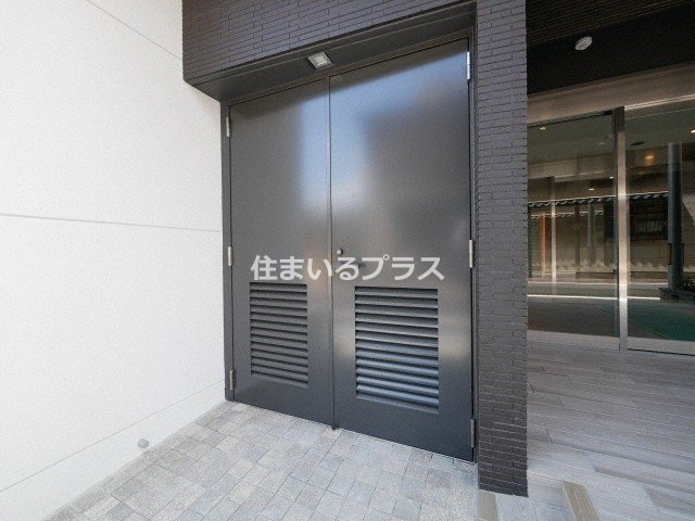 レオンヴァリエ都島北通のエントランス