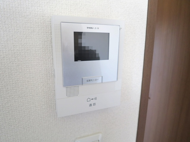 ジラソーレのセキュリティ|ＴＶ付きインターホン完備♪顔が見えて安心です!