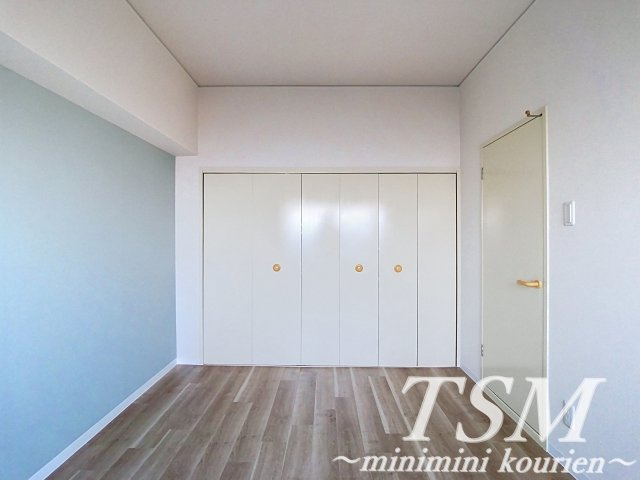 朝日プラザ寝屋川の洋室