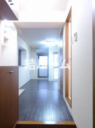 豊島区池袋本町１丁目の賃貸マンションの玄関