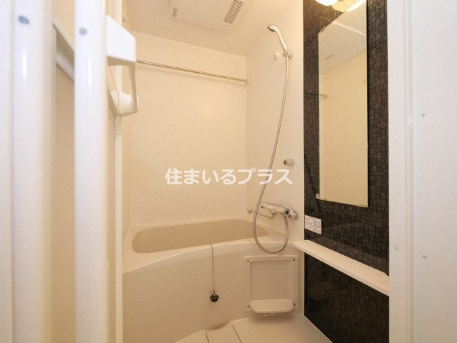 クレストタップ京橋の浴室